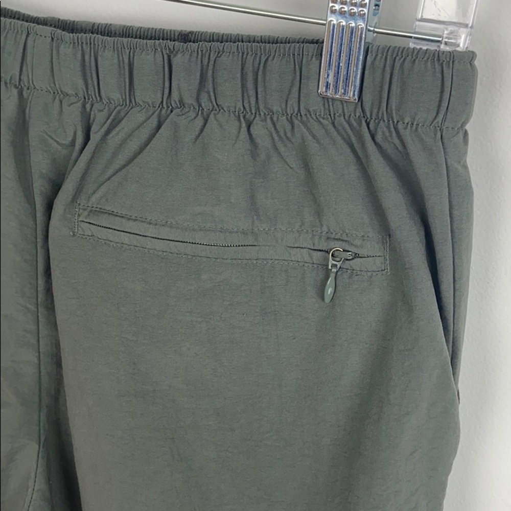 Columbia Shorts - Picture 5 of 7